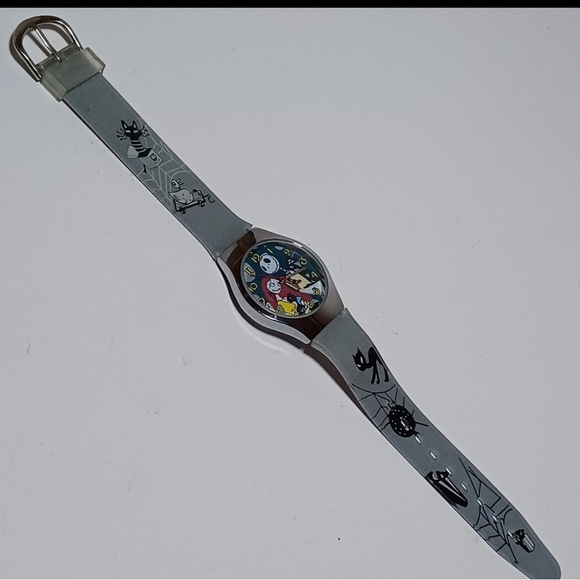 Accessories - The Nightmare Before Christmas Analog Quarts Watch working with new battery L8